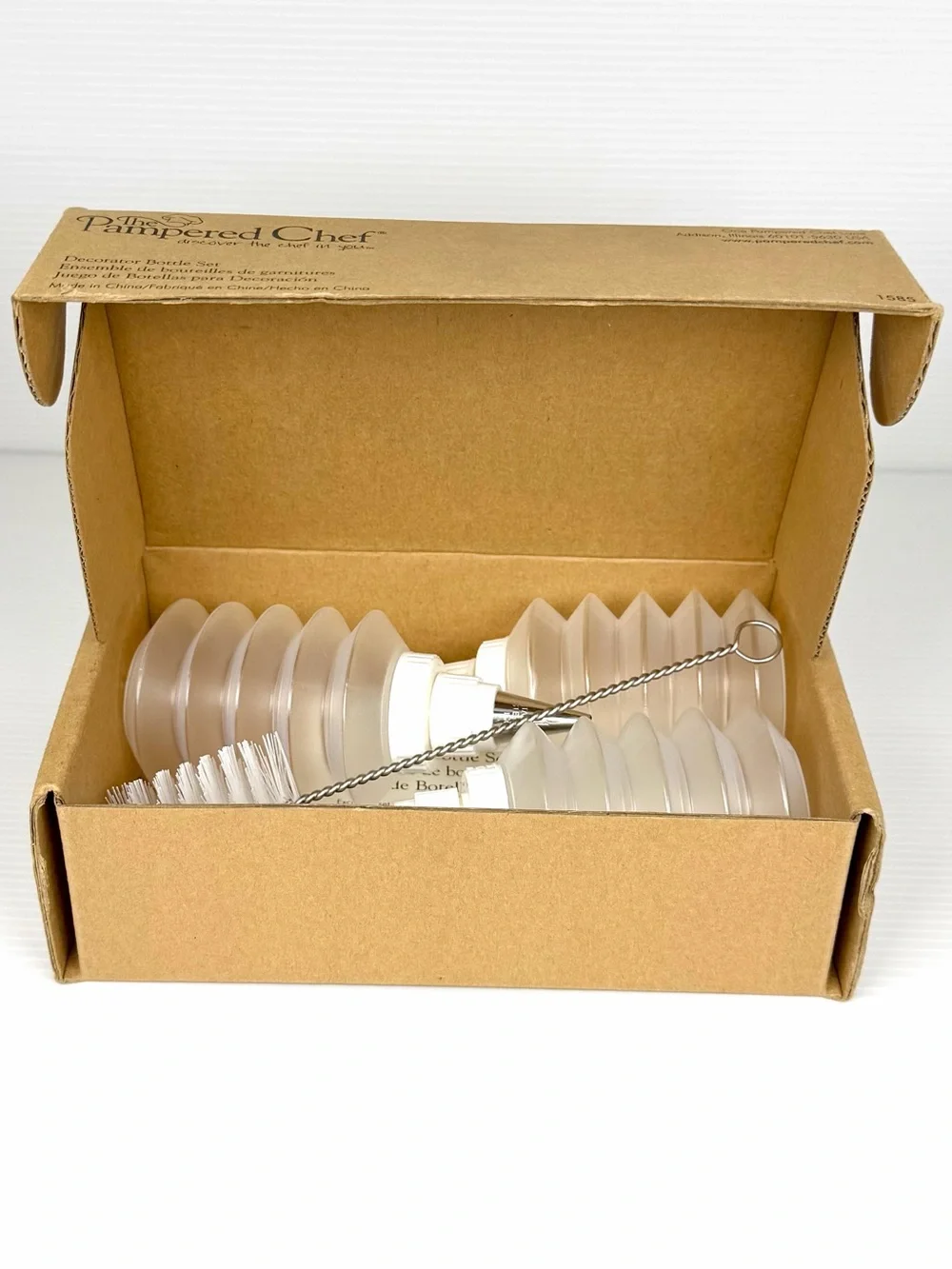 Pampered Chef Decorator Bottle Set #1585 Cake Cupcake Decorating